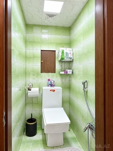 Продается 2-комн. вторичка 70 м², м. Гянджлик, photo 7 from 10