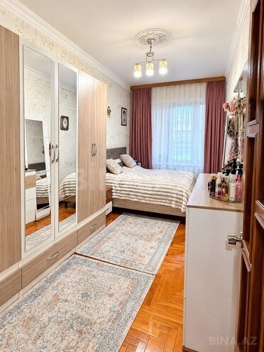 Продается 2-комн. вторичка 70 м², м. Гянджлик, photo 4 from 10