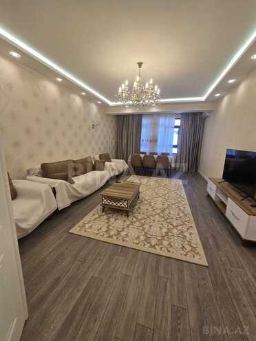 Сдаётся 3-комн. новостройка 155 м², м. Низами, photo 23 from 25