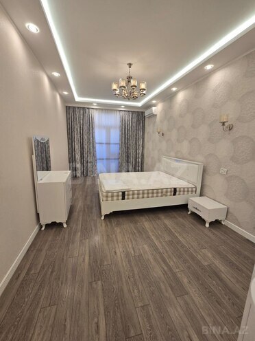 Сдаётся 3-комн. новостройка 155 м², м. Низами, photo 7 from 18
