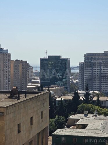 Сдаётся 3-комн. новостройка 155 м², м. Низами, photo 14 from 18