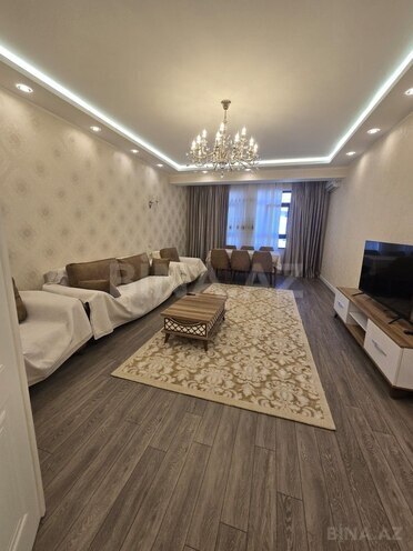 Сдаётся 3-комн. новостройка 155 м², м. Низами, photo 5 from 18