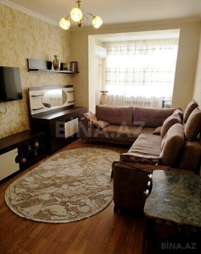 Продается 3-комн. вторичка 72 м², м. Ази Асланов, photo 3 from 11