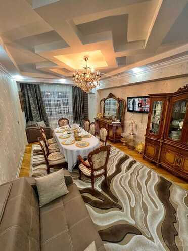 Продаётся 3-комн. новостройка 145 м², photo 1 from 15