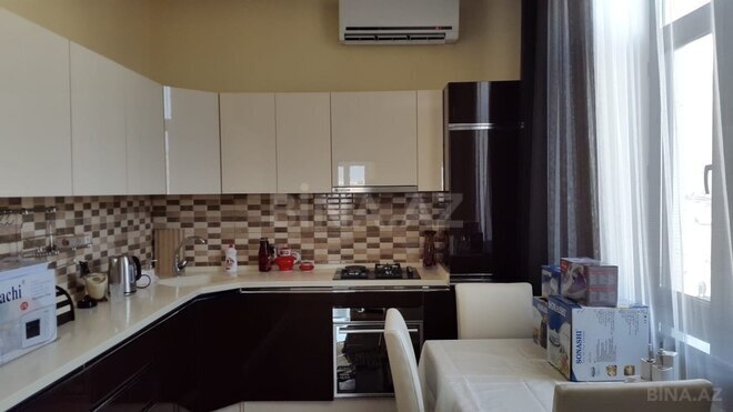 Сдаётся 3-комн. вторичка 70 м², м. Сахил, photo 7 from 13