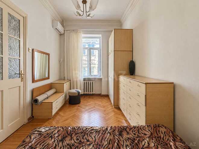 Satılır 2 otaqlı köhnə tikili 60 m², Sahil m., photo 12 from 29