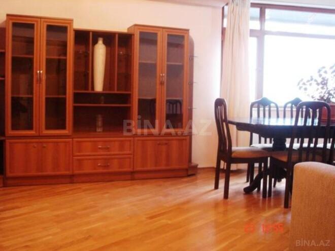 Продаётся 4-комн. вторичка 96 м², м. Гянджлик, photo 3 from 14