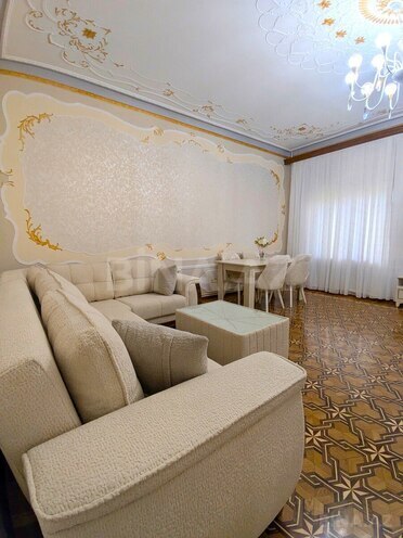 İcarəyə verilir 3 otaqlı köhnə tikili 100 m², 8 Noyabr m., photo 8 from 32