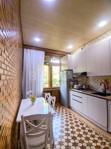 İcarəyə verilir 3 otaqlı köhnə tikili 100 m², 8 Noyabr m., photo 12 from 32