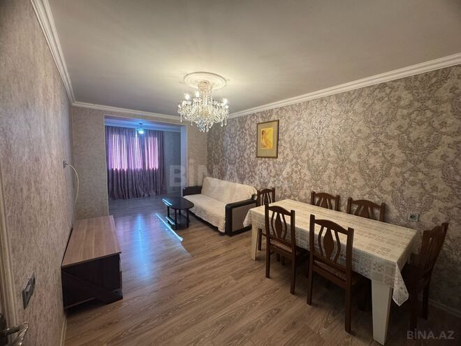 Продается 2-комн. вторичка 45 м², м. Иншаатчылар, photo 1 from 11