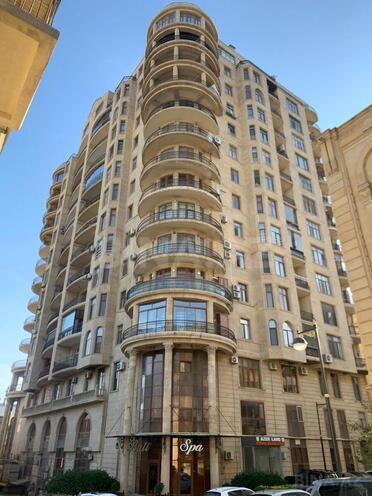 Продается 3-комн. новостройка 120 м², м. Ичеришехер, photo 1 from 17