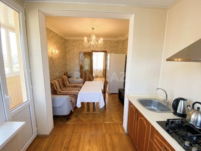 Продаётся 3-комн. вторичка 72 м², м. Ази Асланов, photo 11 from 20