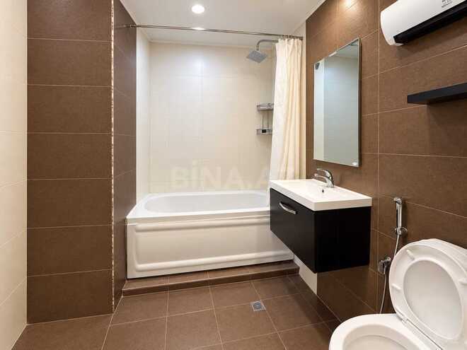 Satılır 3 otaqlı köhnə tikili 101.2 m², Sahil m., photo 31 from 32