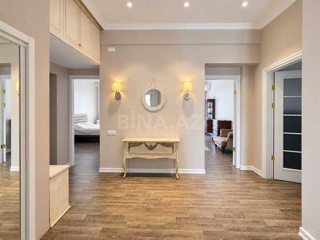 Satılır 3 otaqlı köhnə tikili 101.2 m², Sahil m., photo 9 from 32
