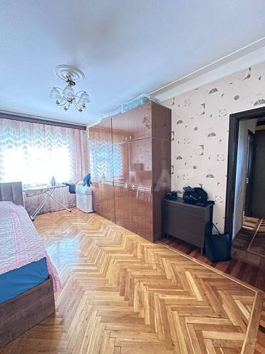 Satılır 3 otaqlı köhnə tikili 91 m², 28 May m., photo 1 from 6