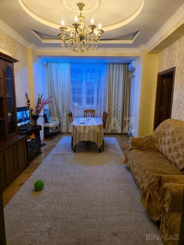 Satılır 2 otaqlı yeni tikili 70 m², İnşaatçılar m., photo 1 from 15