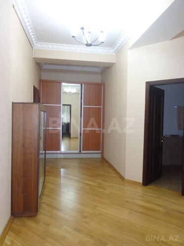Сдается 3-комн. новостройка 150 м², м. Сахил, photo 10 from 15