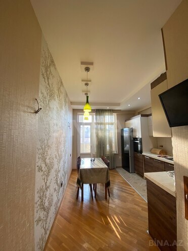 Сдается 3-комн. новостройка 140 м², м. Нефтчиляр, photo 8 from 11