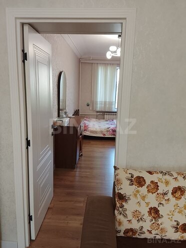 Продаётся 3-комн. вторичка 68 м², м. Нефтчиляр, photo 6 from 30