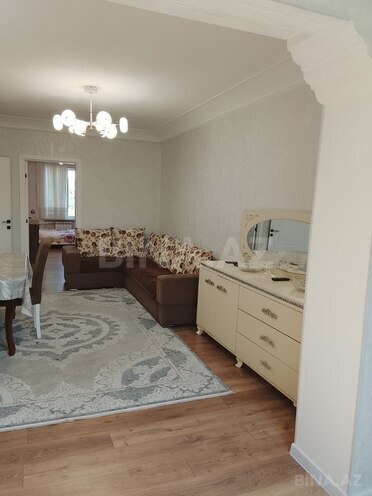 Продаётся 3-комн. вторичка 68 м², м. Нефтчиляр, photo 3 from 30