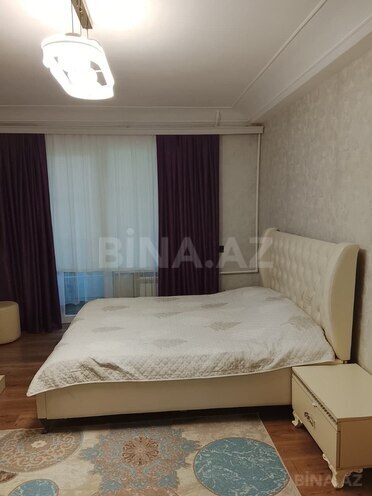 Продаётся 3-комн. вторичка 68 м², м. Нефтчиляр, photo 25 from 30