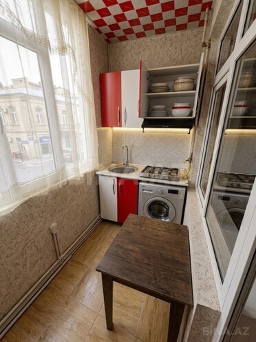 Сдается 2-комн. вторичка 50 м², Абшеронcкий  р., photo 4 from 9