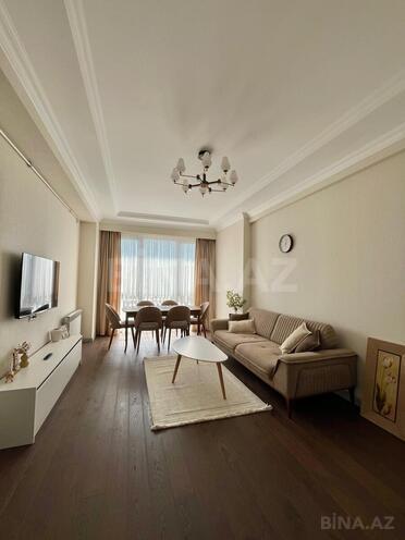 Сдается 3-комн. новостройка 80 м², м. Иншаатчылар, photo 1 from 18