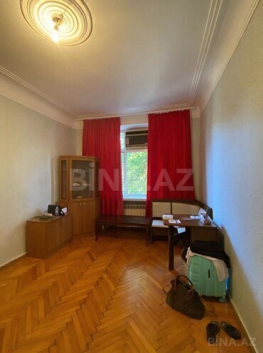 Satılır 1 otaqlı köhnə tikili 35 m², Nizami m., photo 1 from 6