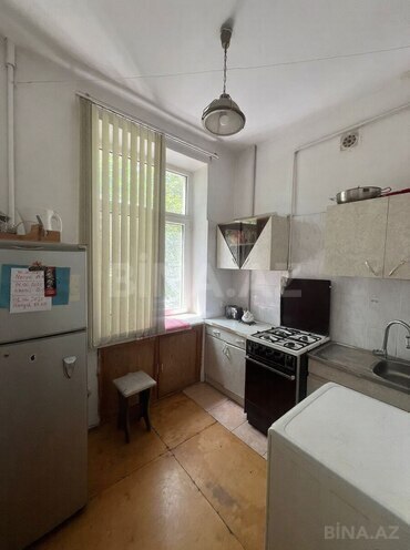 Satılır 1 otaqlı köhnə tikili 35 m², Nizami m., photo 3 from 6
