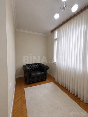 Satılır 2 otaqlı köhnə tikili 60 m², Sahil m., photo 10 from 14