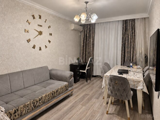 Продается 2-комн. вторичка 65 м², пос. Ени Гюнешли, photo 1 from 13