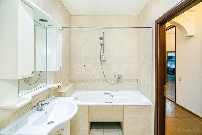 Satılır 3 otaqlı yeni tikili 142 m², 28 May m., photo 31 from 32