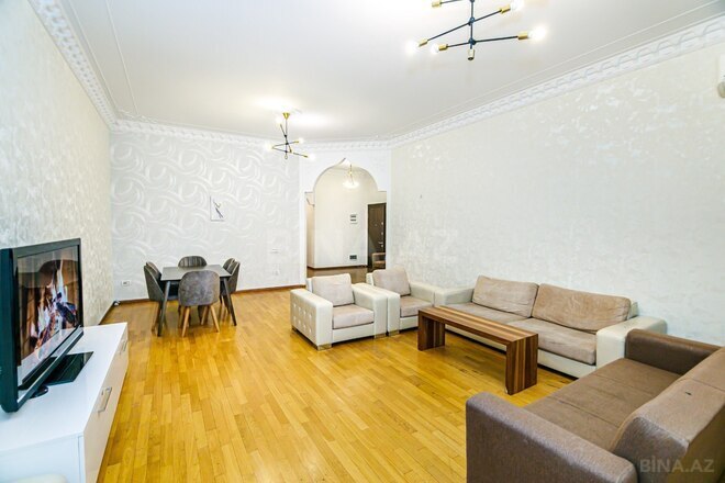 Satılır 3 otaqlı yeni tikili 142 m², 28 May m., photo 1 from 32