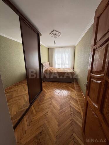 Сдается 3-комн. вторичка 70 м², м. Кара Караев, photo 6 from 12