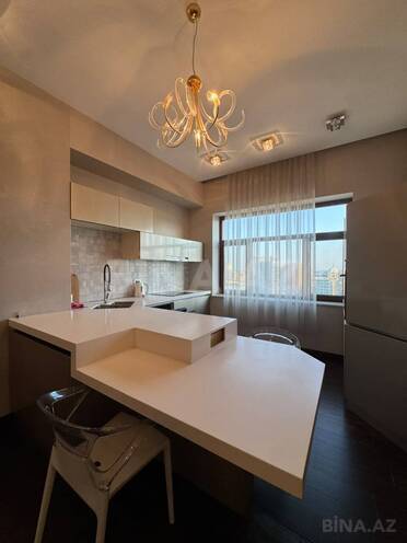 Сдается 2-комн. новостройка 100 м², м. Низами, photo 1 from 17