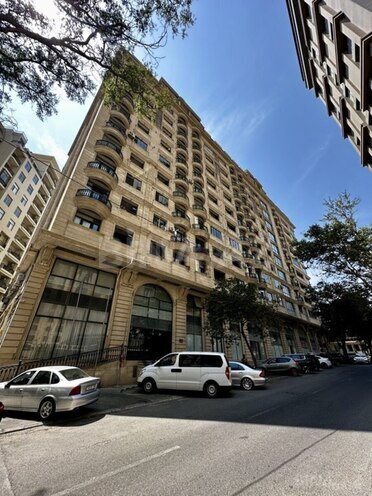 Satılır 4 otaqlı yeni tikili 210 m², İçəri Şəhər m., photo 1 from 13