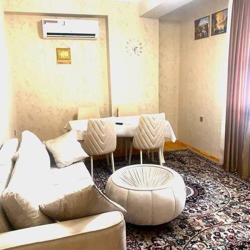 Сдается 2-комн. новостройка 85 м², м. Кара Караев, photo 1 from 22