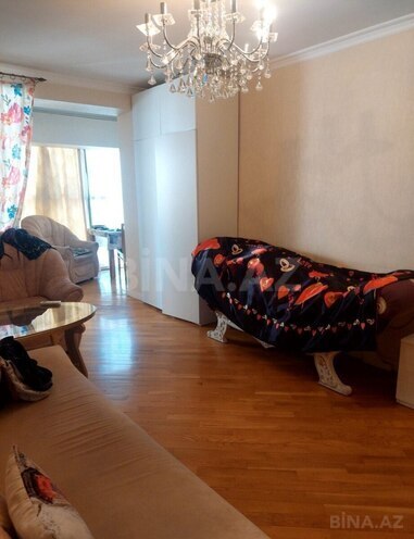 Satılır 2 otaqlı köhnə tikili 63 m², Nizami m., photo 7 from 12