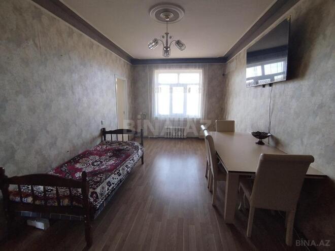 Satılır 3 otaqlı köhnə tikili 50 m², Xalqlar Dostluğu m., photo 4 from 12