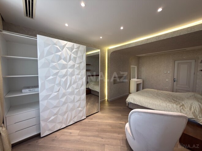 Сдаётся 3-комн. новостройка 175 м², м. Низами, photo 16 from 27