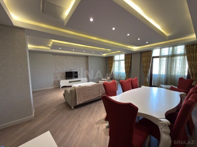 Сдаётся 3-комн. новостройка 175 м², м. Низами, photo 8 from 27