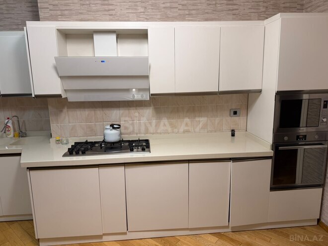 Сдаётся 3-комн. новостройка 150 м², м. Элмляр Академиясы, photo 4 from 16
