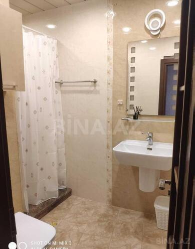 Продаётся 3-комн. вторичка 80 м², м. Ази Асланов, photo 6 from 24