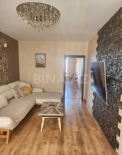 Продаётся 3-комн. вторичка 80 м², м. Ази Асланов, photo 3 from 24