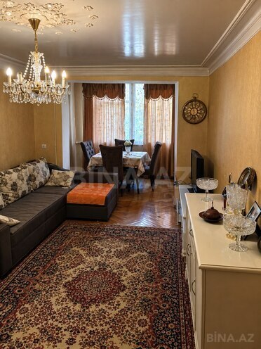 Satılır 3 otaqlı köhnə tikili 75 m², Nəsimi r., photo 1 from 13