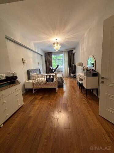 Продаётся 3-комн. новостройка 131 м², м. Низами, photo 11 from 25