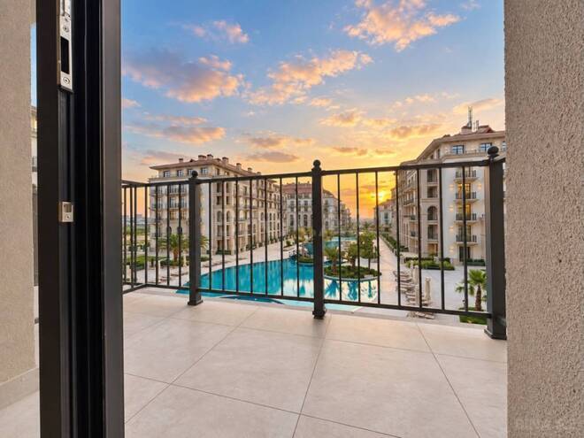 Продается 1-комн. новостройка 48 м², пос. Sea Breeze, photo 1 from 8