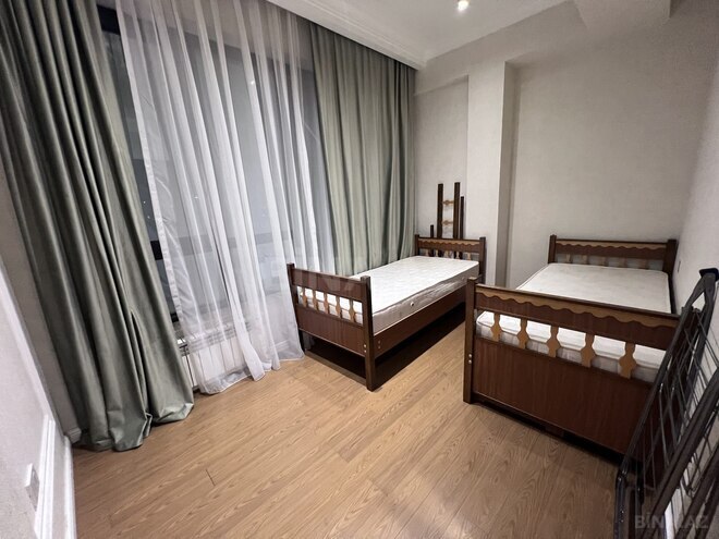 Сдаётся 3-комн. новостройка 100 м², Насиминский  р., photo 14 from 22