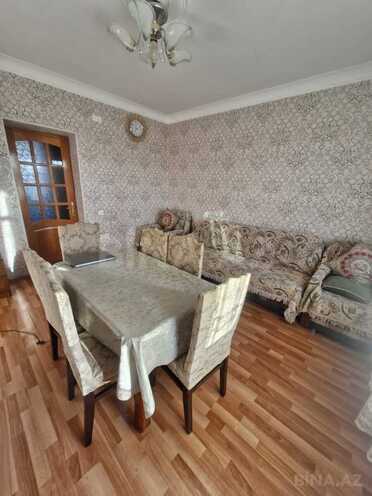 Продается 3-комн. вторичка 80 м², пос. Бадамдар, photo 1 from 12