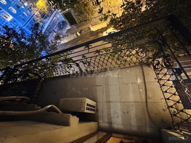 Satılır 3 otaqlı köhnə tikili 85 m², Sahil m., photo 11 from 27